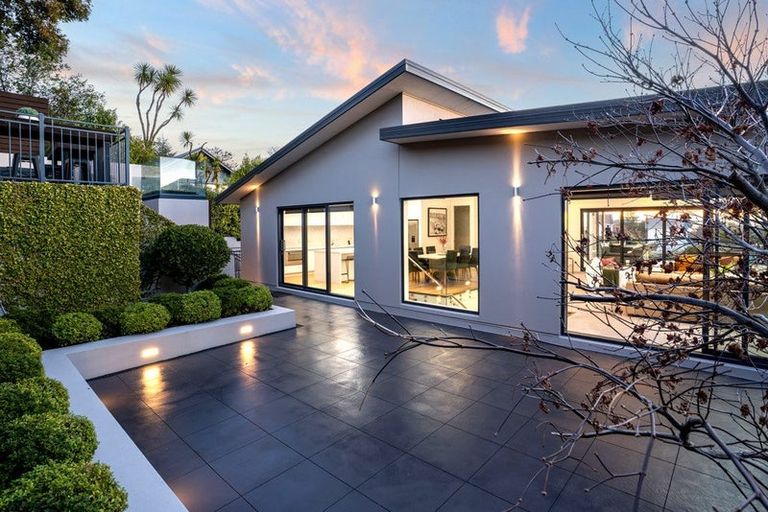 Photo of property in 19 Gwynfa Avenue, Cashmere, Christchurch, 8022