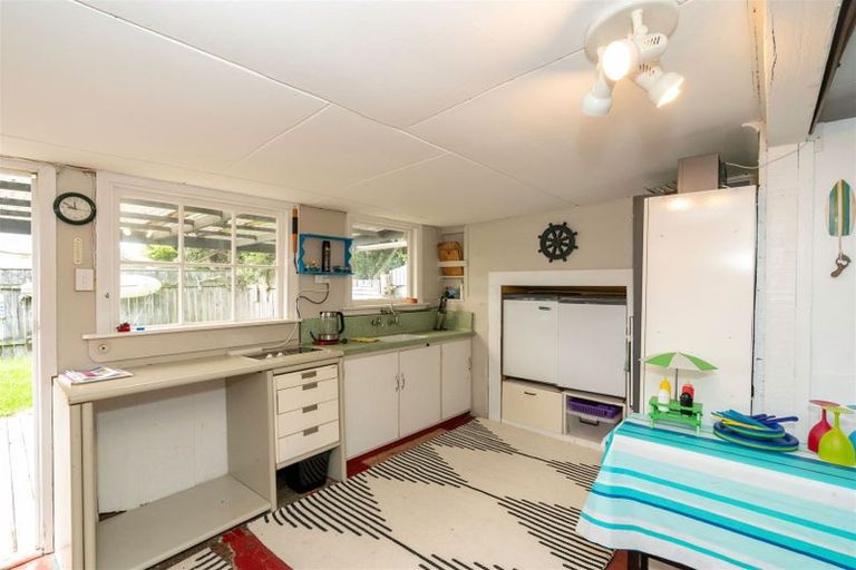 Photo of property in 71 Rua Avenue, Waitarere Beach, Levin, 5510