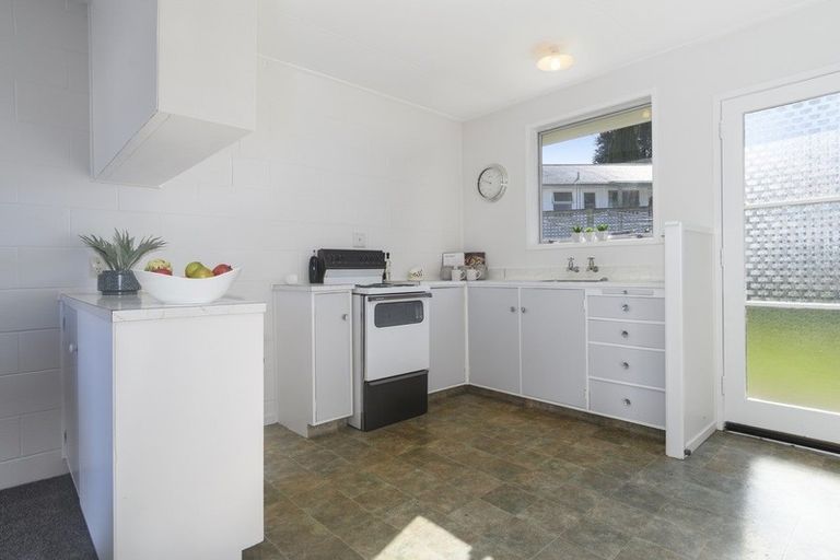 Photo of property in 2b Slade Street, Greerton, Tauranga, 3112