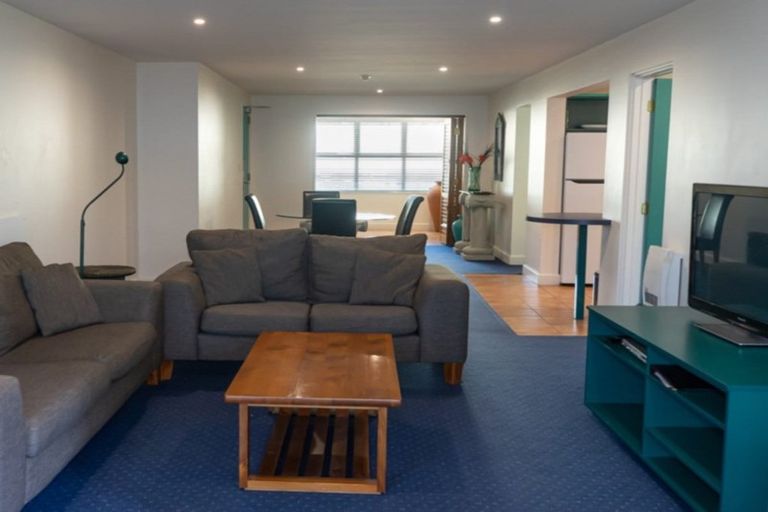 Photo of property in 210/6 Adams Avenue, Mount Maunganui, 3116