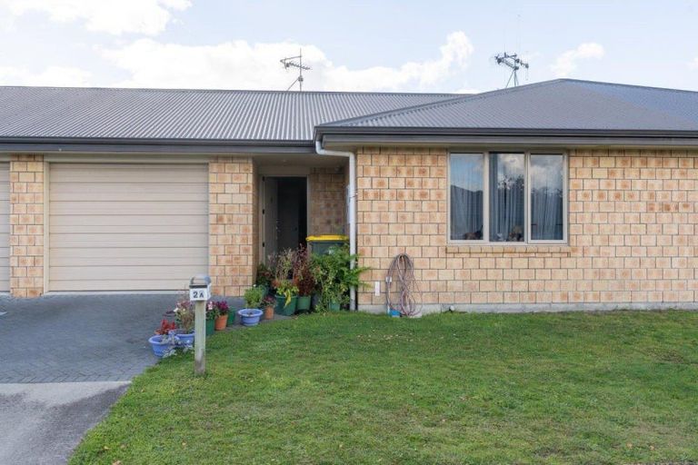 Photo of property in 2a Burrows Place, Frankton, Hamilton, 3204