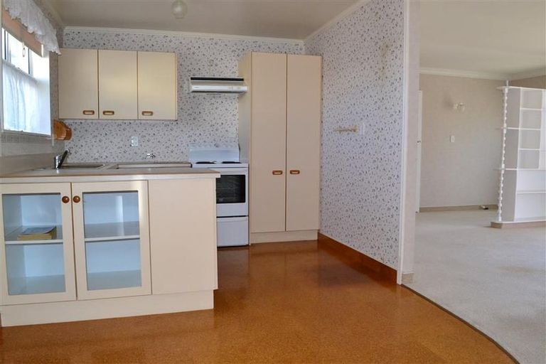 Photo of property in 584a Queen Street East, Levin, 5510