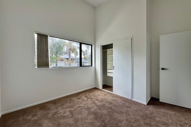 Photo of property in 86 Priestley Drive, Bucklands Beach, Auckland, 2014