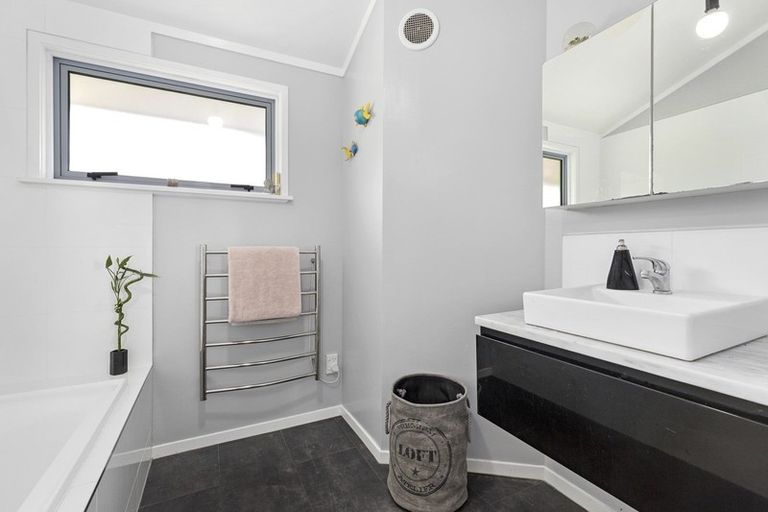 Photo of property in 20 Irene Crescent, Dinsdale, Hamilton, 3204