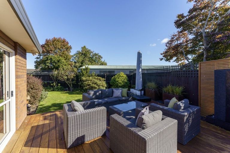 Photo of property in 2/54 Hudson Street, Bryndwr, Christchurch, 8053