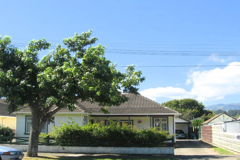 Photo of property in 5 Richmond Street, Wallaceville, Upper Hutt, 5018
