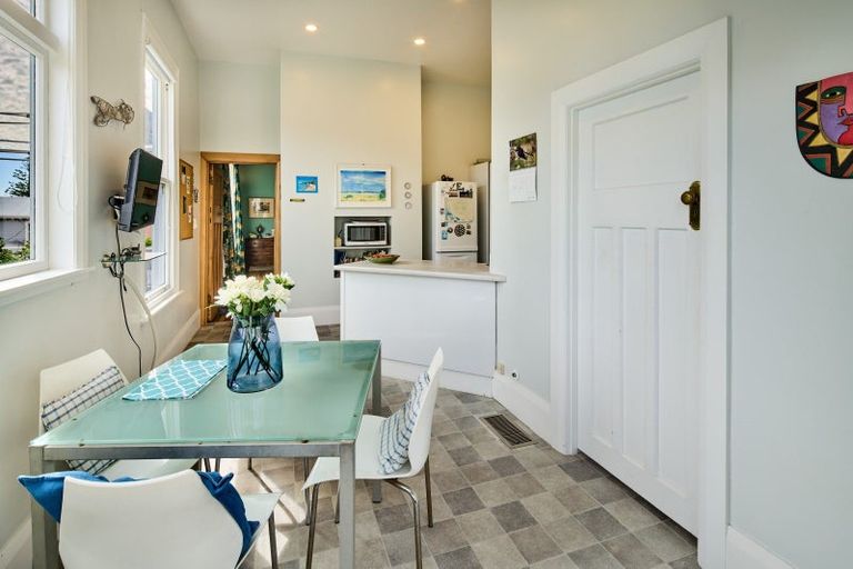 Photo of property in 2 Hay Street, Oriental Bay, Wellington, 6011