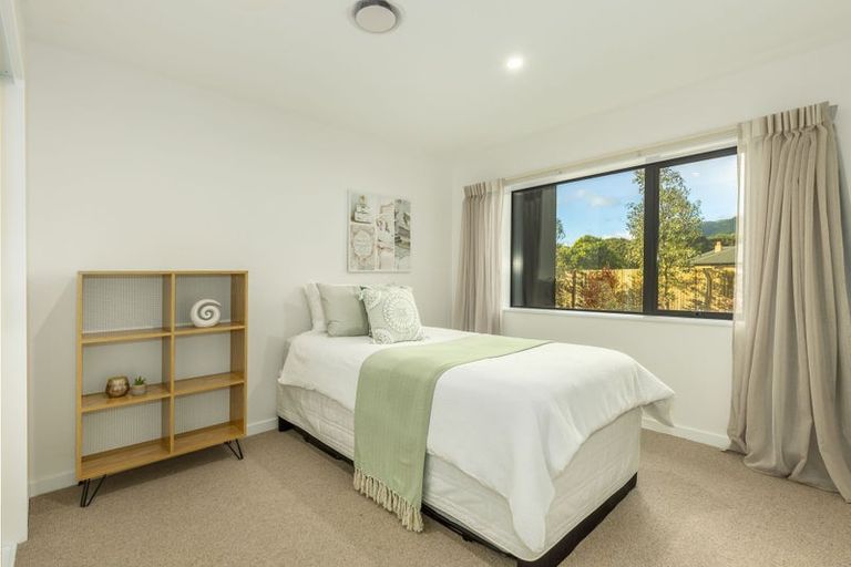 Photo of property in 15 Kaiwaru Place, Waikanae, 5036