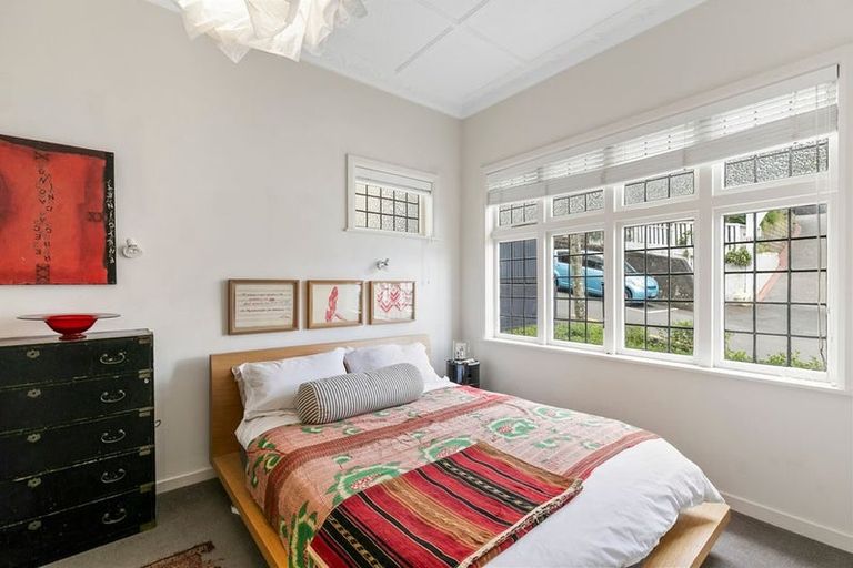 Photo of property in 31 Newman Terrace, Thorndon, Wellington, 6011