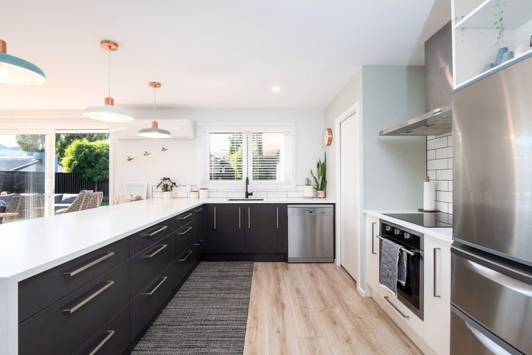 Photo of property in 46 Stratford Drive, Mount Pisa, Cromwell, 9383