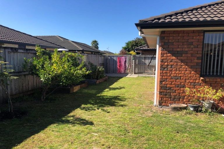 Photo of property in 111 Doncaster Drive, Papamoa Beach, Papamoa, 3118