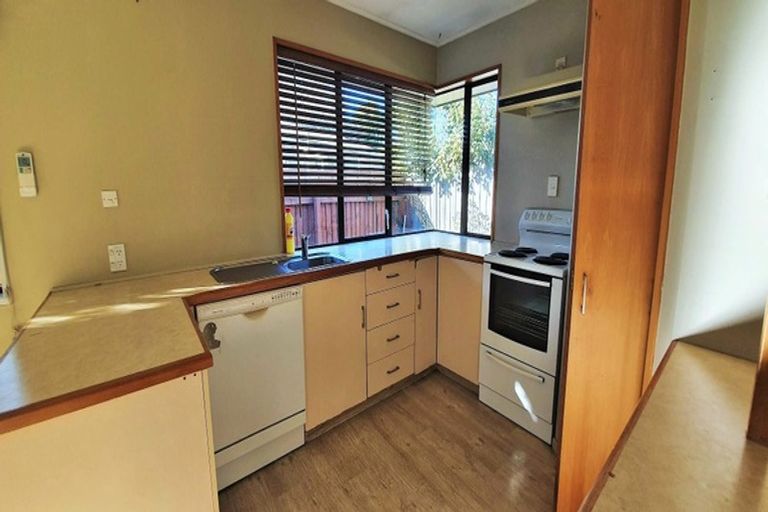 Photo of property in 105a Sullivan Avenue, Woolston, Christchurch, 8023