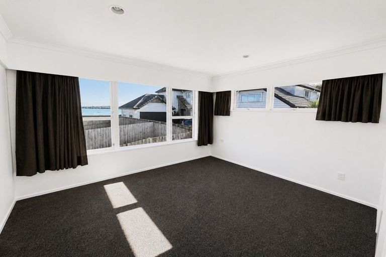 Photo of property in 141 Bucklands Beach Road, Bucklands Beach, Auckland, 2012