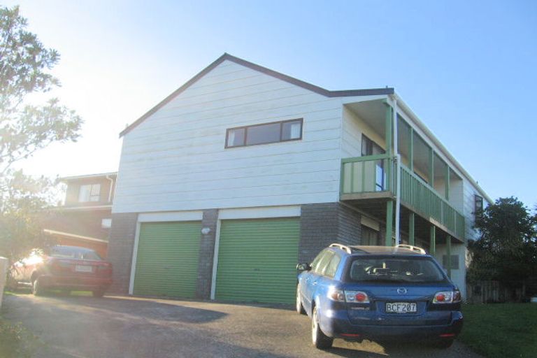 Photo of property in 8 Barque Crescent, Whitby, Porirua, 5024