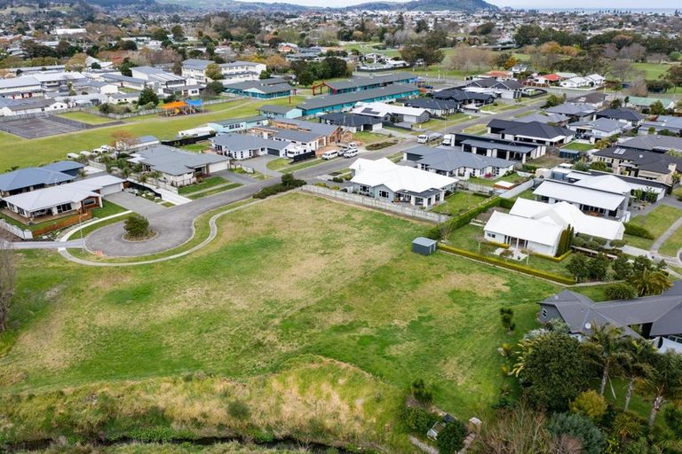 Photo of property in 17 Charteris Rise, Riverdale, Gisborne, 4010