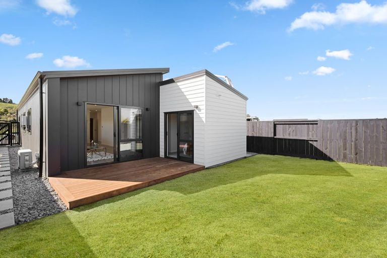 Photo of property in 68 Overton Street, Rototuna North, 3210