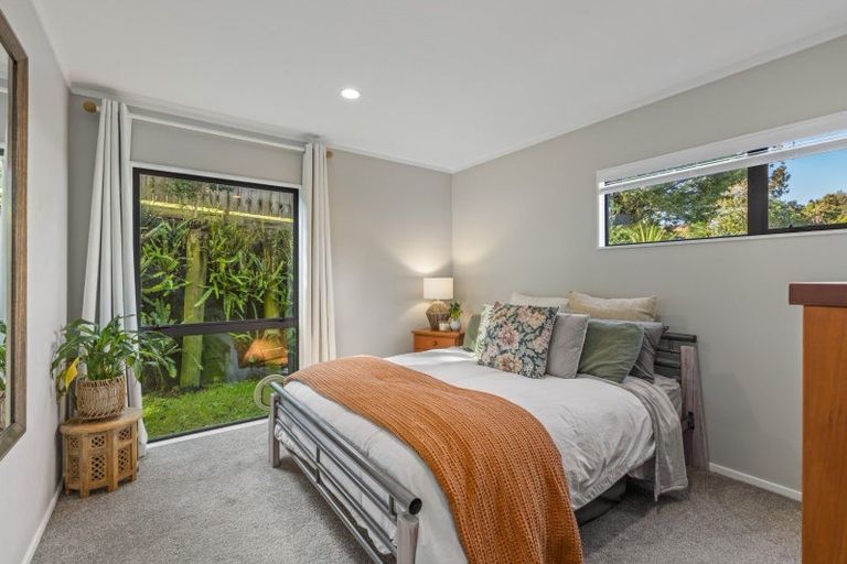 Photo of property in 2/67 Donald Street, Stanmore Bay, Whangaparaoa, 0932