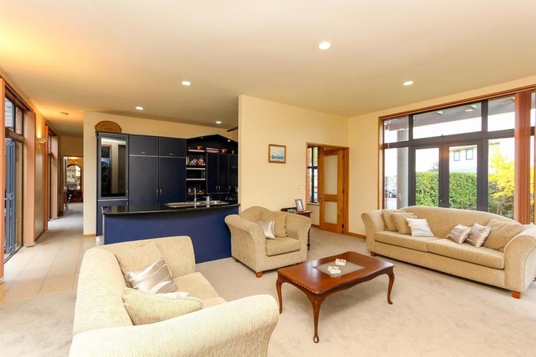 Photo of property in 96g Branch Road, Highlands Park, New Plymouth, 4312