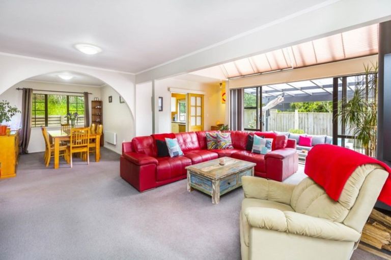 Photo of property in 2/464 Stokes Valley Road, Stokes Valley, Lower Hutt, 5019