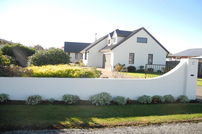Photo of property in 8 Grace Street, Waimate, 7924