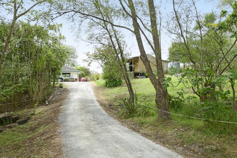 Photo of property in 87 Settlement Road, Kaiwaka, 0573