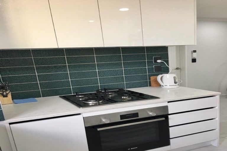 Photo of property in 425d Great South Road, Opaheke, Papakura, 2113