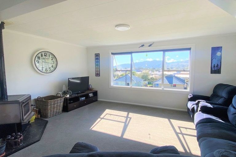 Photo of property in 18 Masters Street, Greymouth, 7805