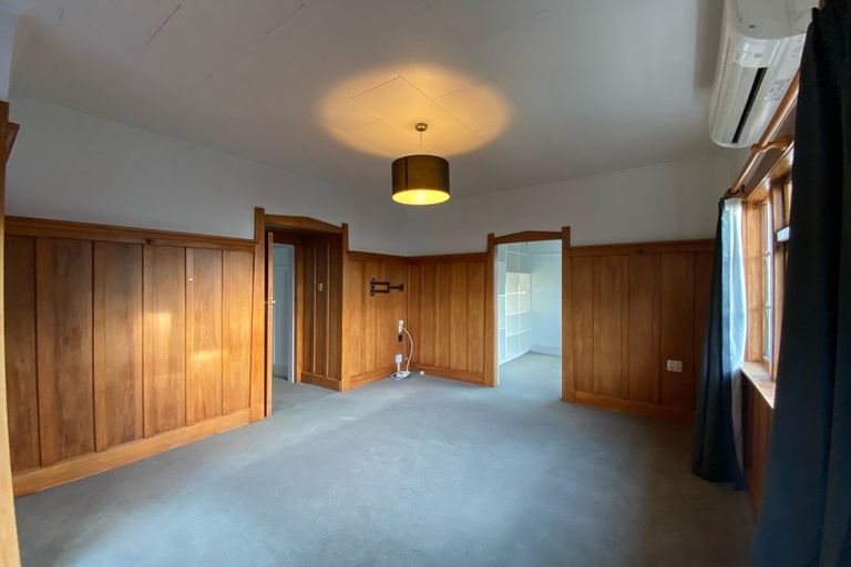 Photo of property in 102 Hawford Road, Opawa, Christchurch, 8023