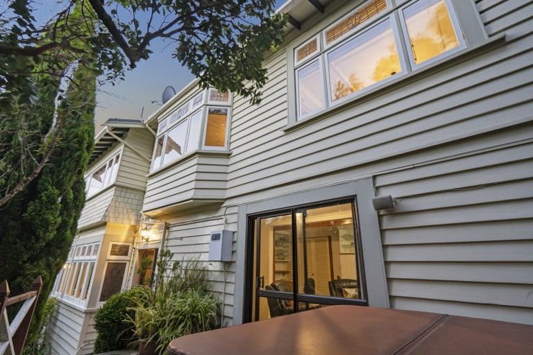 Photo of property in 79 Hamilton Road, Hataitai, Wellington, 6021