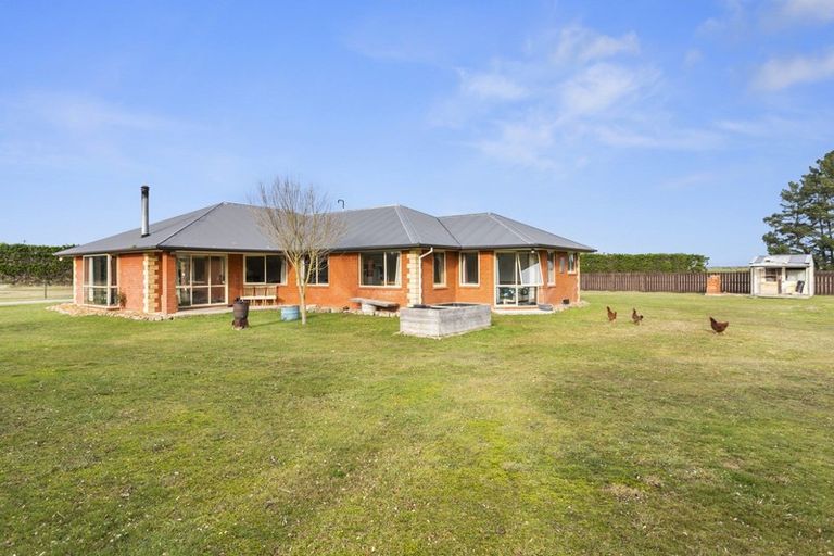 Photo of property in 1465 South Eyre Road, Swannanoa, 7476