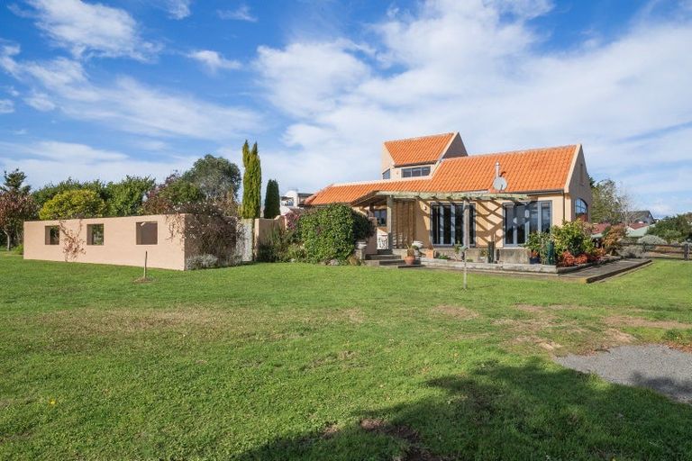 Photo of property in 28 Claremont Rise, Levin, 5510