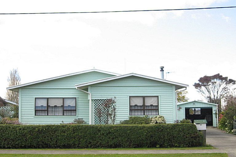 Photo of property in 93 College Road, Edgecumbe, 3120