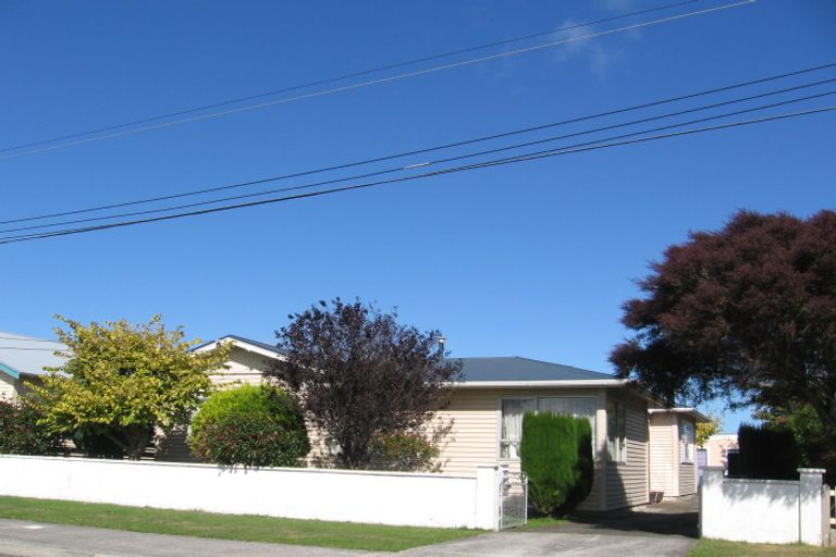 Photo of property in 10 North Street, Petone, Lower Hutt, 5012