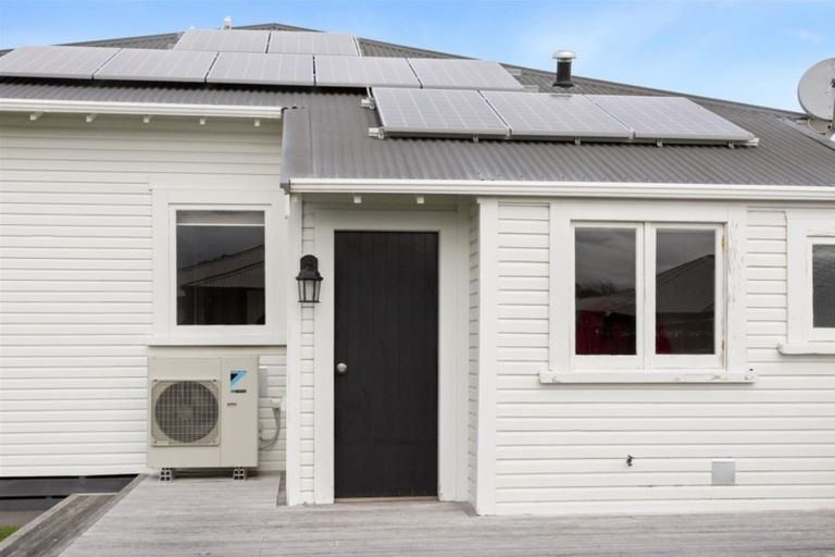 Photo of property in 30 Puriri Street, Hawera, 4610