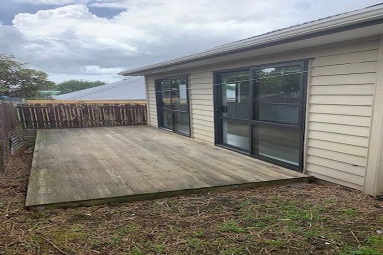 Photo of property in 8a Janese Place, Weymouth, Auckland, 2103