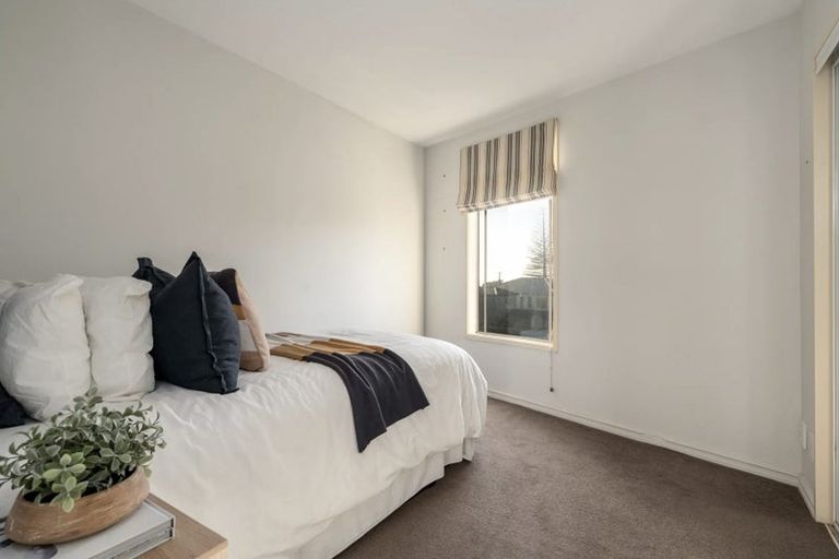 Photo of property in Admiralty Courts, 1/42 Marriner Street, Sumner, Christchurch, 8081