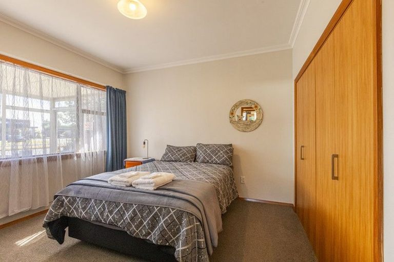 Photo of property in 119 Taradale Road, Onekawa, Napier, 4110