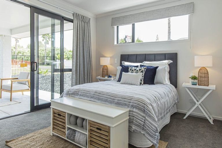 Photo of property in 13 Te Taniwha Road, One Tree Point, 0118