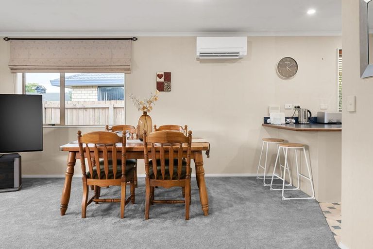 Photo of property in 10 Kirk Close, Rototuna, Hamilton, 3210