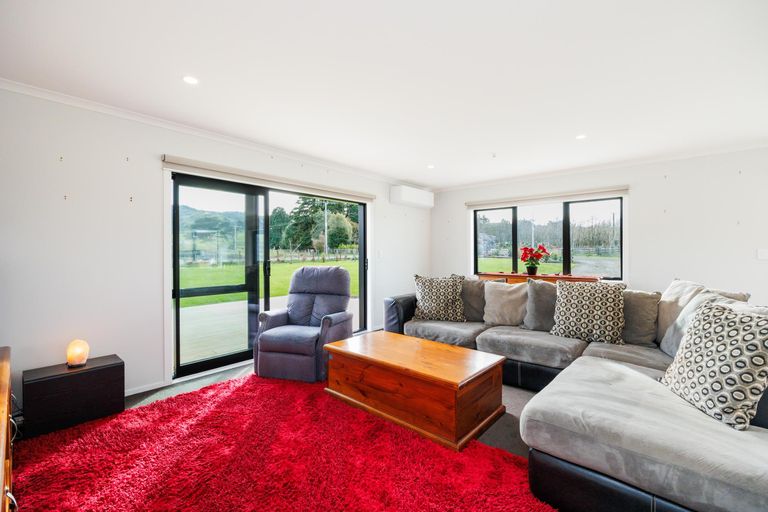 Photo of property in 786a Makomako Road, Pahiatua, 4983