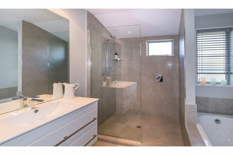 Photo of property in 1 Paikea Place, Somerfield, Christchurch, 8024