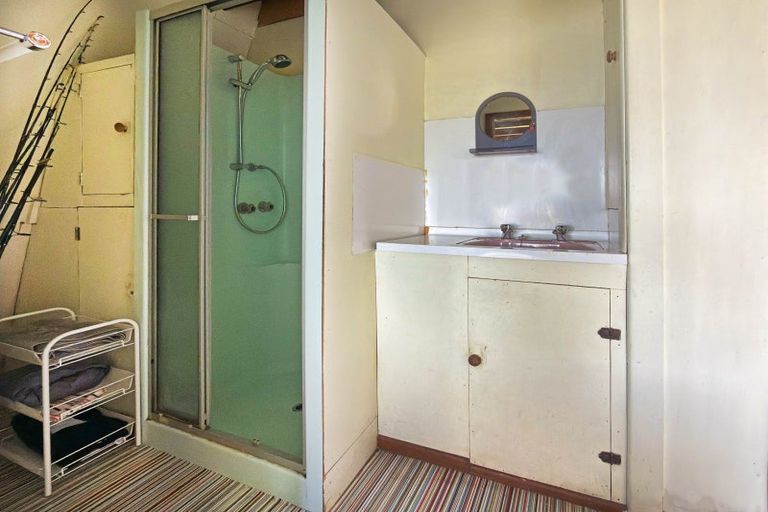 Photo of property in 69 Pye Place, Hot Water Beach, Whitianga, 3591