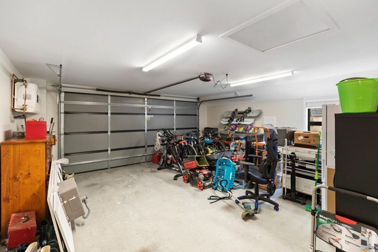 Photo of property in 12 Maize Street, Jacks Point, Queenstown, 9371