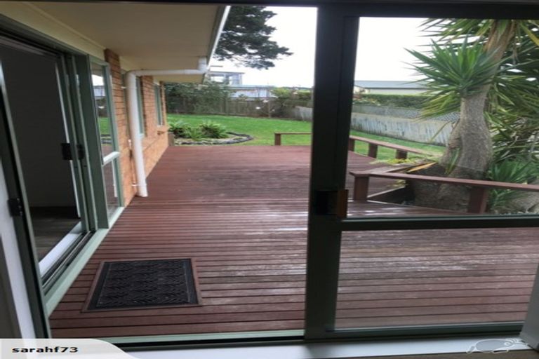 Photo of property in 42 The Glade South, Pukekohe, 2120