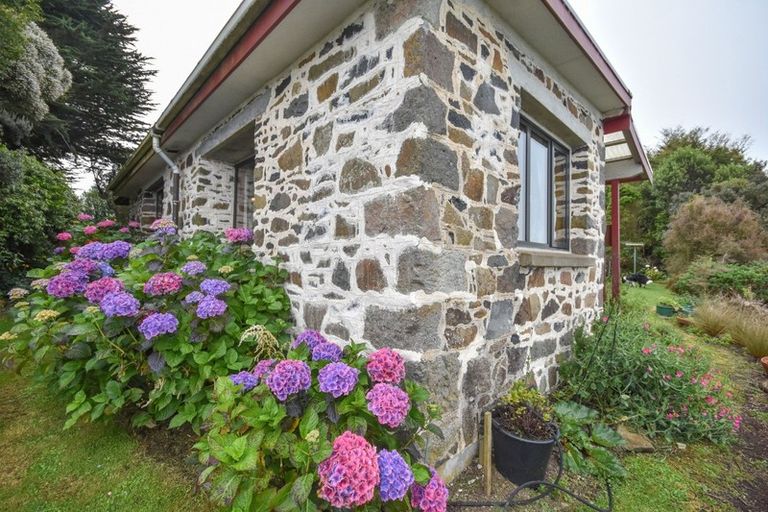 Photo of property in 80 Purakaunui Road, Mihiwaka, Port Chalmers, 9081