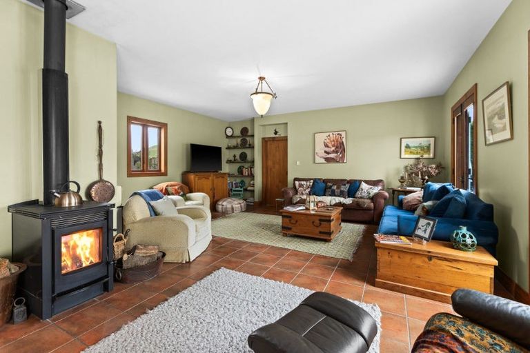 Photo of property in 140 Mackenzie Road, Kahuranaki, Havelock North, 4295