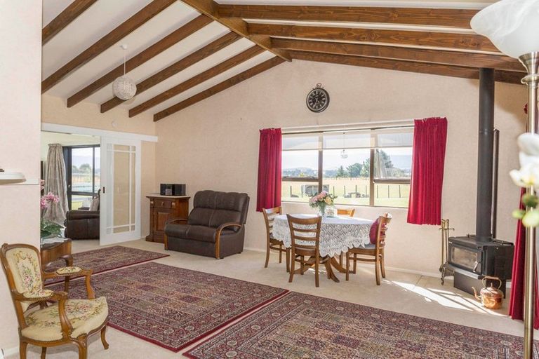 Photo of property in 29 Tipapakuku Road, Dannevirke, 4930