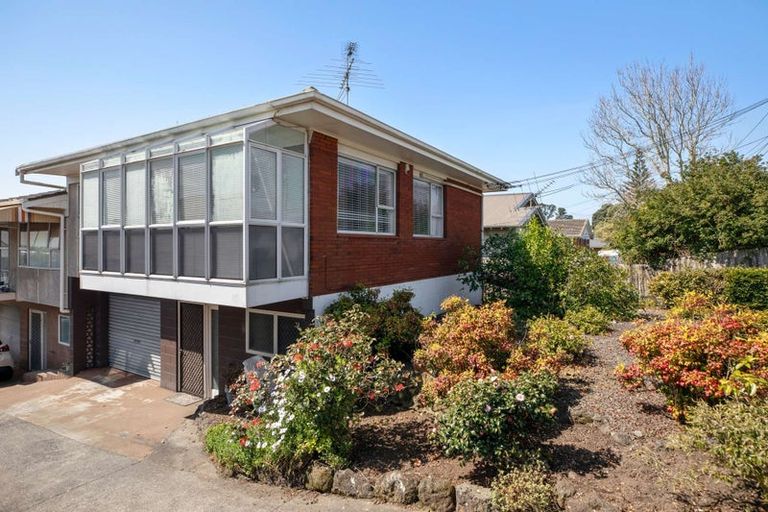 Photo of property in 1/160 Mount Albert Road, Mount Albert, Auckland, 1025