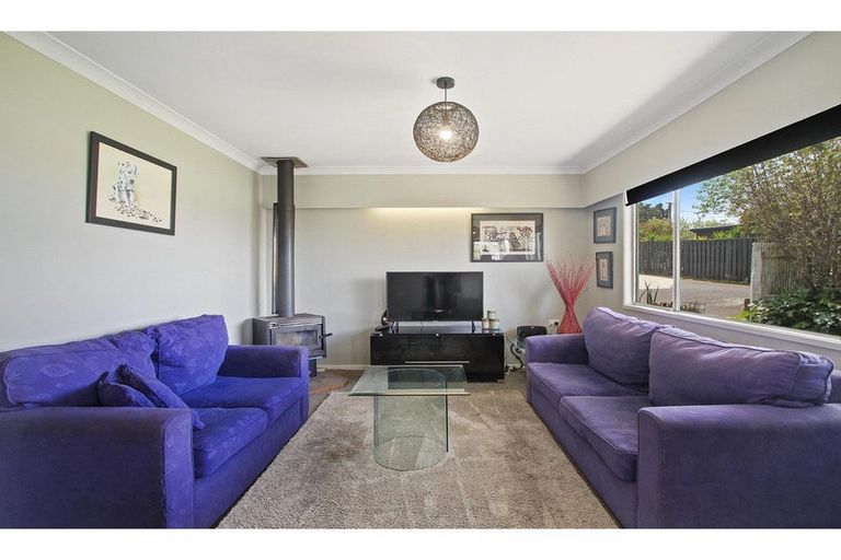 Photo of property in 2/57 Coronation Road, Hillcrest, Auckland, 0627