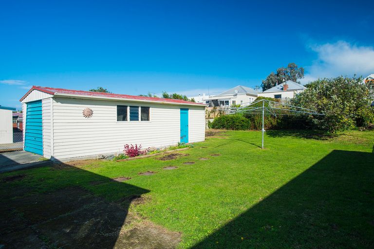 Photo of property in 338 Aberdeen Road, Gisborne, 4010